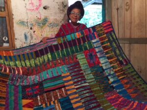 Sarah huipile expert